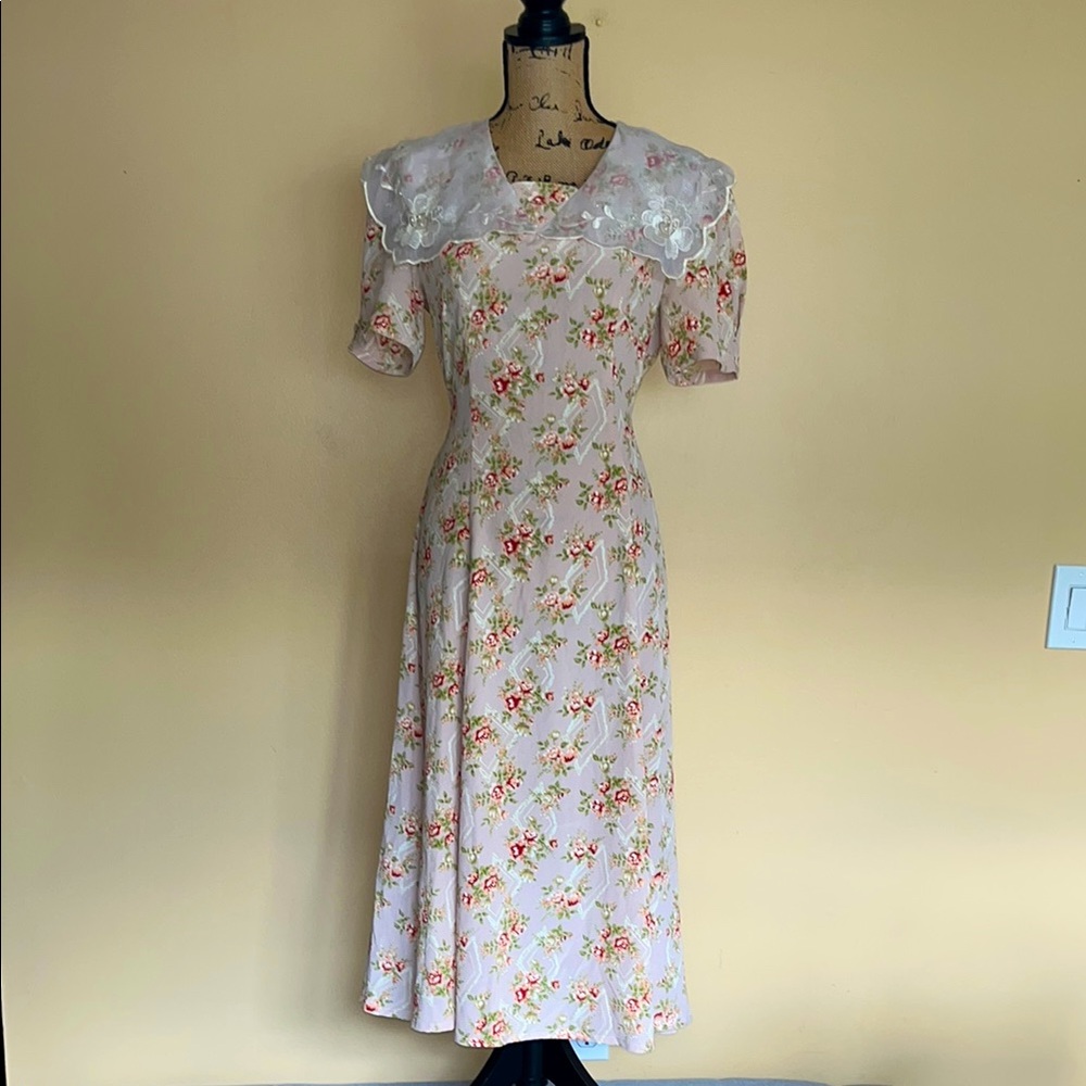 Vintage Floral Midi Dress